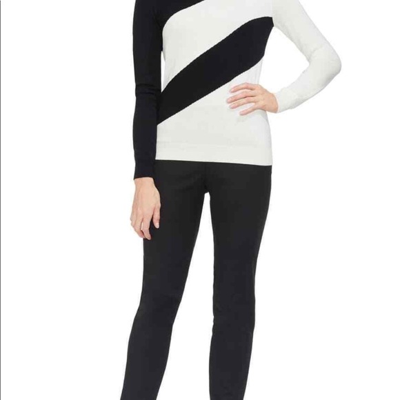 Vince Camuto, Color Block Sweater, NWT, PM - Picture 3 of 3